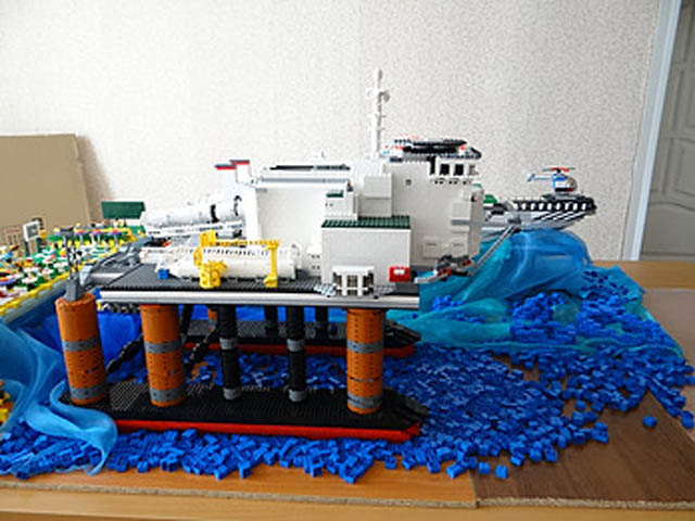 Lego Sea Launch